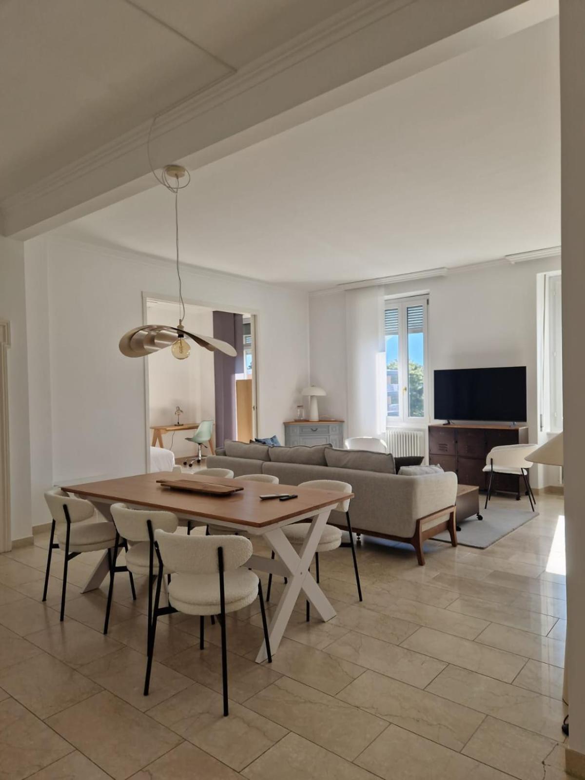 Villa Magnolia - High Standing Floor Локарно Екстериор снимка